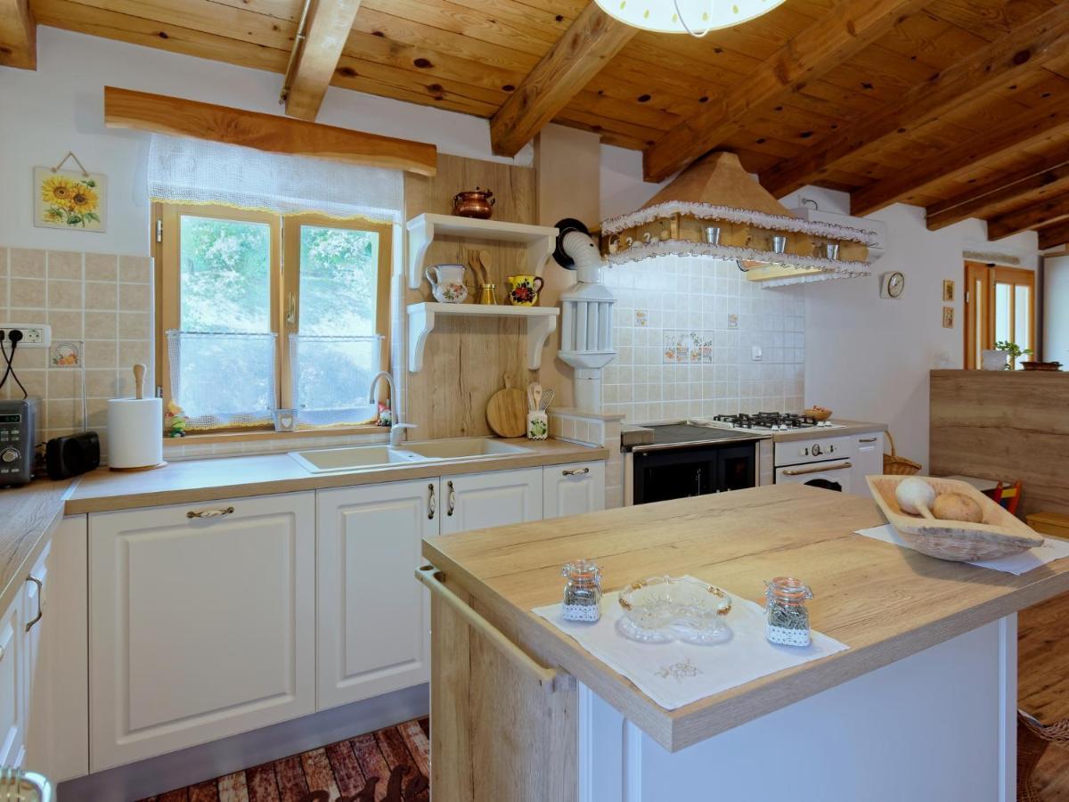 Villa Casa Mira By Rent Istria Pazin Esterno foto